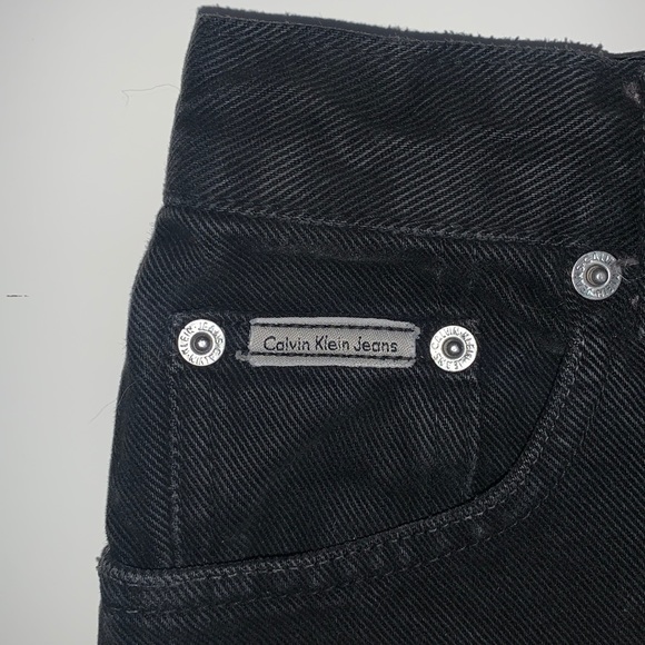 Calvin Klein shorts - Picture 2 of 9